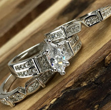 Load image into Gallery viewer, Princess-cut Wedding Band &amp; Engagement Ring Set
