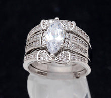 Load image into Gallery viewer, Princess-cut Wedding Band &amp; Engagement Ring Set
